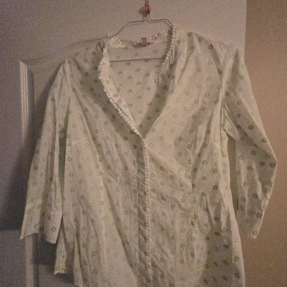 Lilly Pulitzer White Top with Green Accents